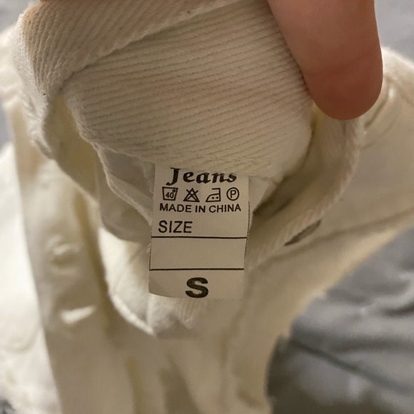 H1127 White Jean Shorts/Skirt - Picture 2 of 10